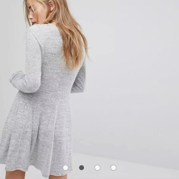 Hollister Women's Small Mini Dress Scoop Neck Gray - Picture 5 of 9